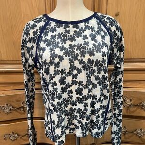 Tsesay Women’s Floral Long Sleeve Top - Navy and White
